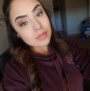 Meet your Posher, Elsa